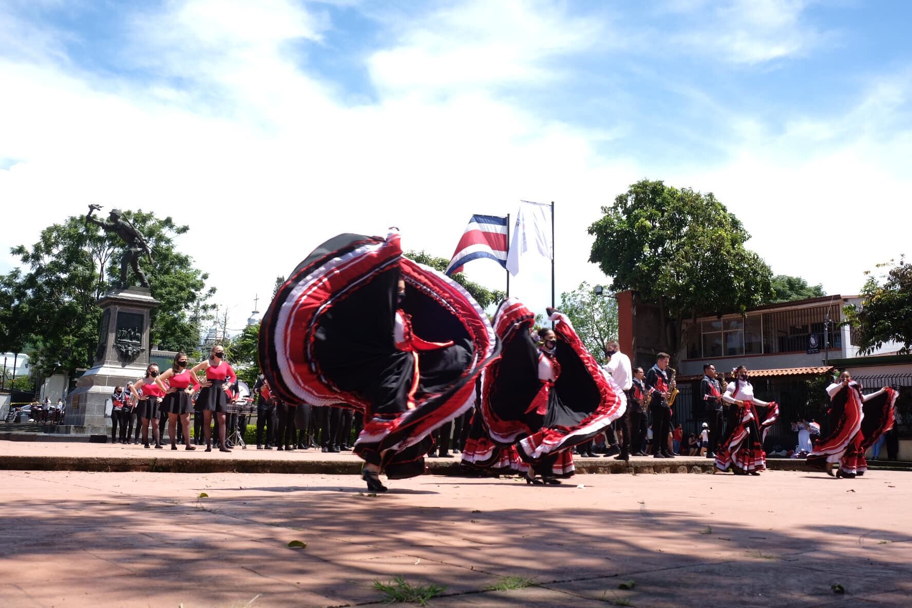 En el parque Juan Santamaría de Alajuela, el 13 de setiembre del 2021 se celebró con bandas y bailes folclóricos los 200 años de Independencia de Costa Rica