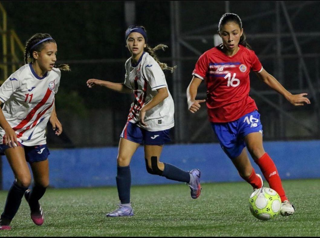 Lucía Paniagua, futbolista Sporting