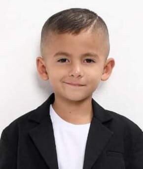 Fernando Esquivel Vargas tienen solo 6 años autori del libro Gotitas Cristalinas