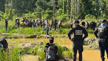 Reportan detonaciones en Crucitas durante visita de Laura Fernández