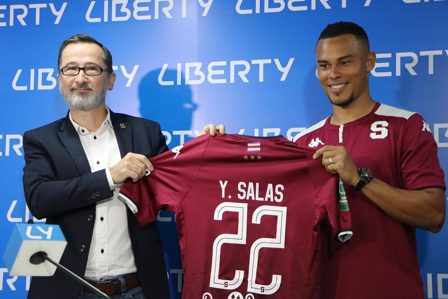 Presentación de los nuevos jugadores del Saprissa. Prensa Saprissa.