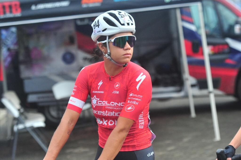 Maricruz Camacho
Vuelta Ciclística Femenina
Colono Bike Station Kölbi
12 de octubre del 2023
Fotografías: Juan Diego Villarreal