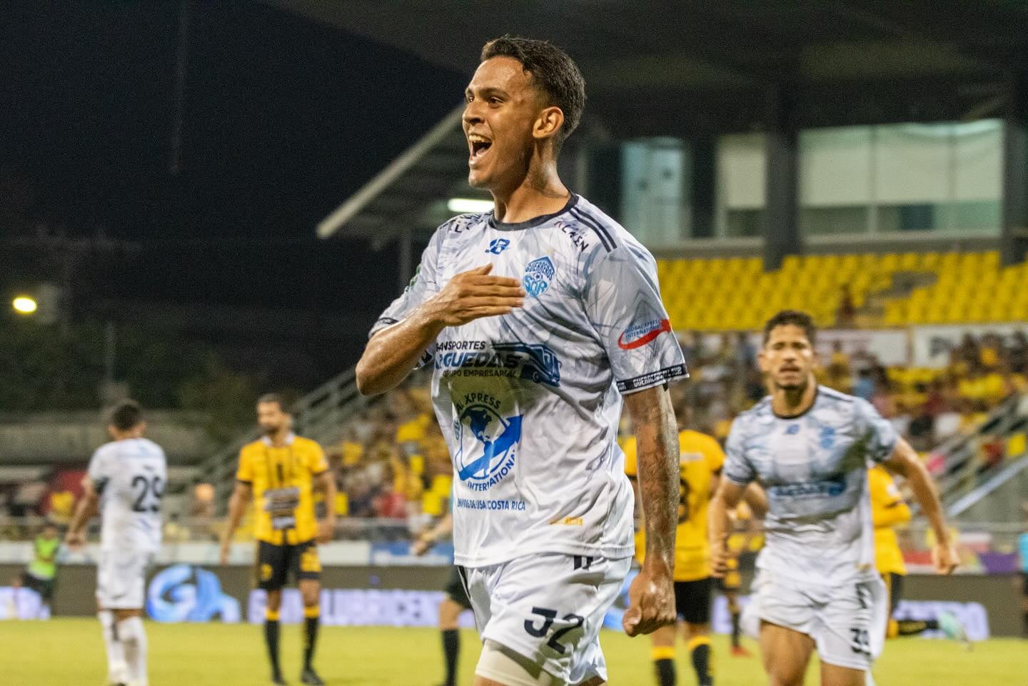 Justin Monge
Municipal Pérez Zeledón
Torneo Clausura 2024
Delantero
8 de marzo del 2024
Cortesía: Municipal Pérez Zeledón