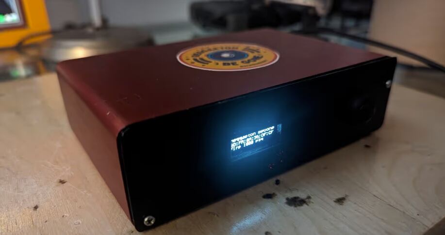 parlante contra el reguetón