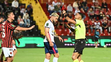 (Video) VAR cometió un error en el partido Alajuelense vs Guadalupe y no se imagina a quién perjudicó