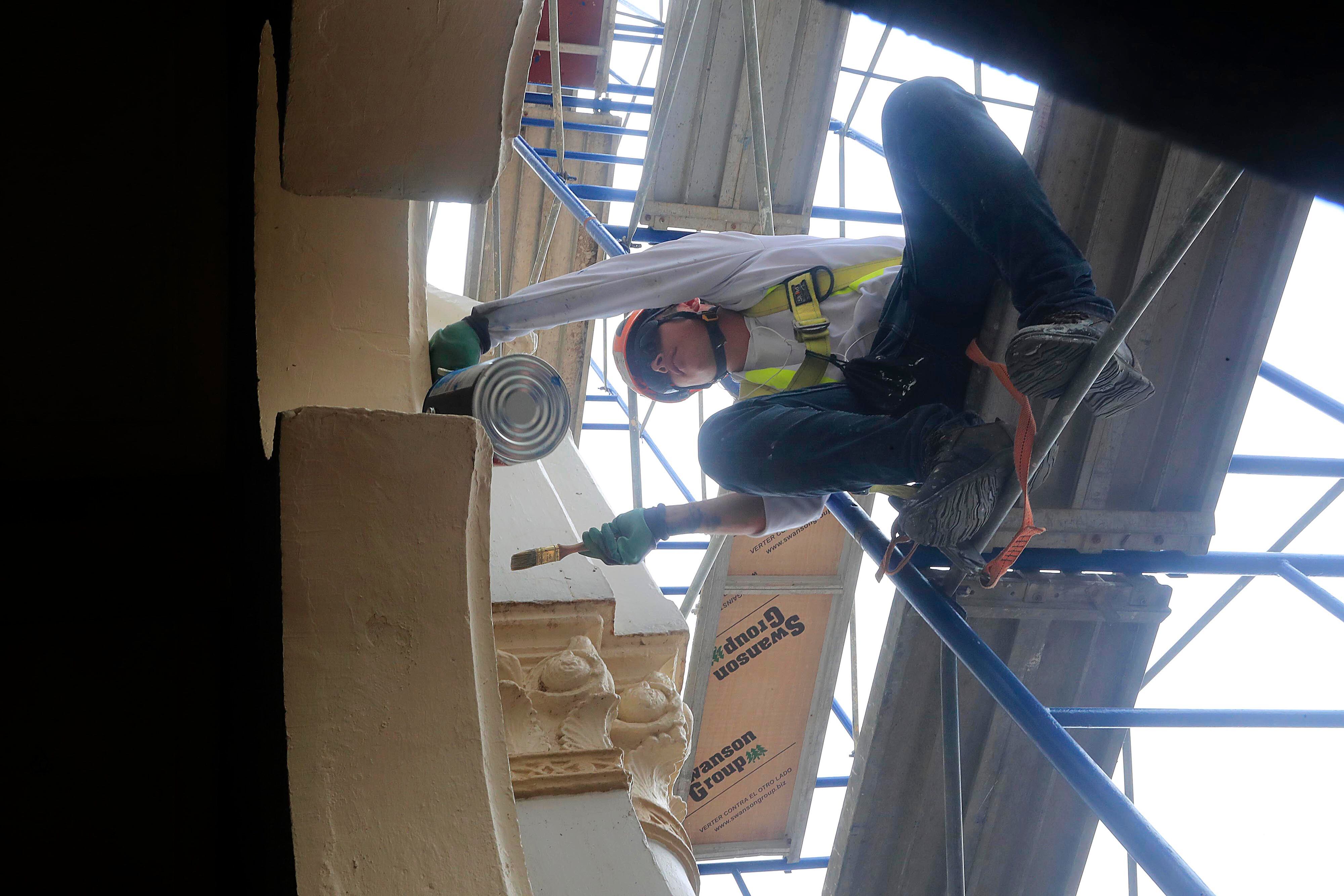 07/09/2023      Cartago. Desde esta semana y hasta finales de setiembre se estarán realizando trabajos de mantenimiento y embellecimiento en el techo, paredes y aceras de la Basílica de los Angeles, así como le reconstrucción total de la “pilita” del agua bendita.