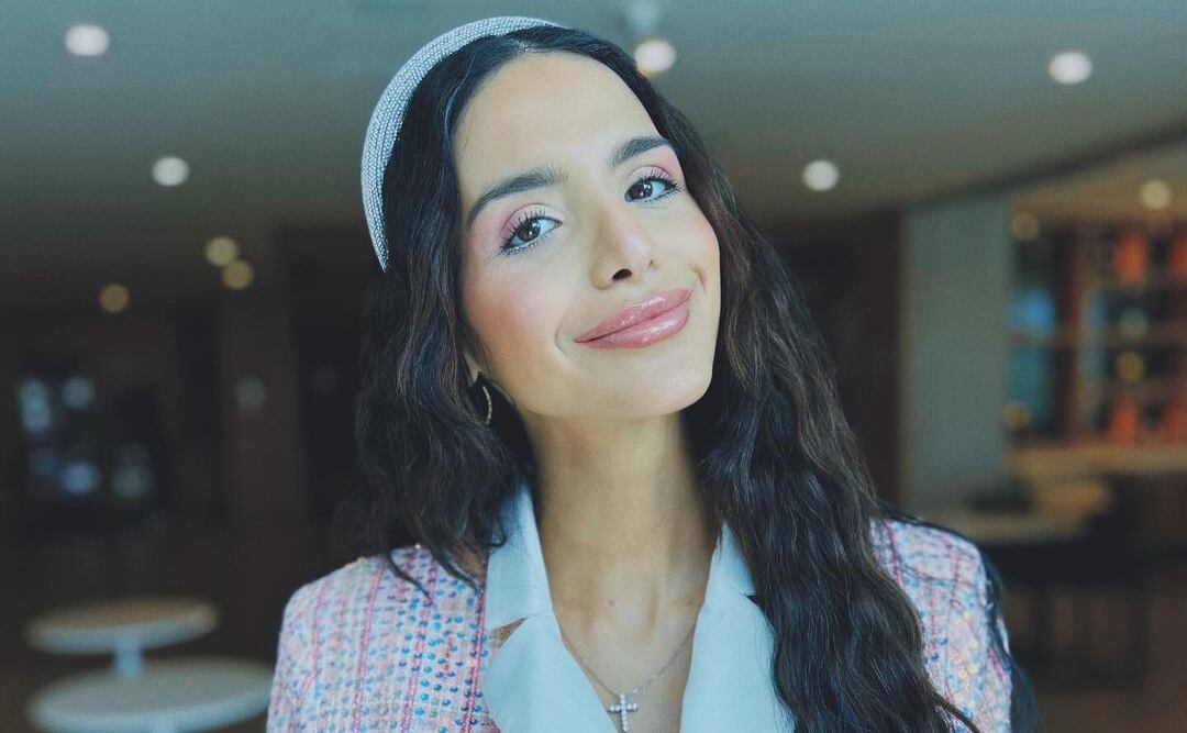 Nicole "Coco" Roper, hija de Lynda Díaz.