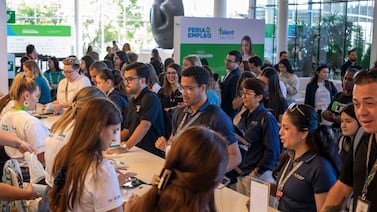 ¿Anda buscando trabajo? Feria ofrecerá 8.000 puestos y hasta becas en inteligencia artificial