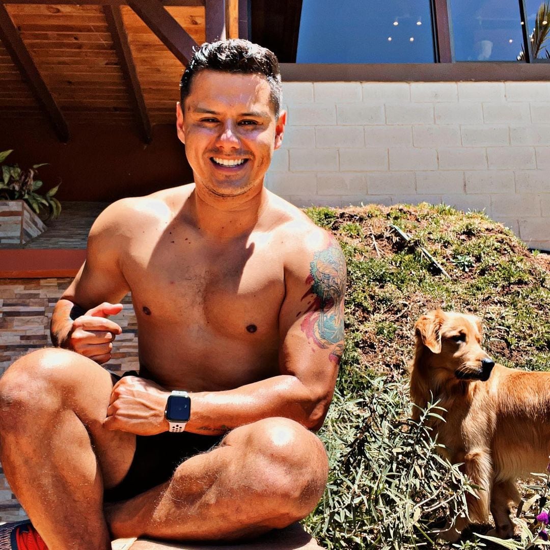 Periodista Johnny López, presentador de Más que noticias, Teletica.