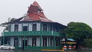Tromba provoca daños en histórica Capitanía de Puerto de Puntarenas
