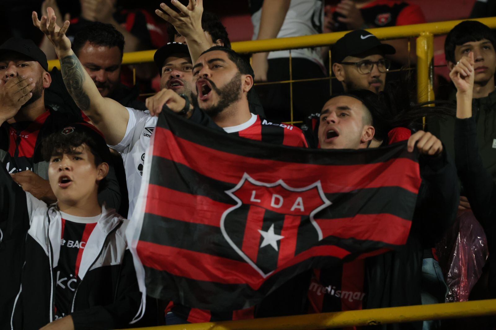 30/10/2024/ Juego entre Liga Deportiva Alajuelense vs Antigua durante  la Central American Cup en el estadio Alejandro Morera Soto.