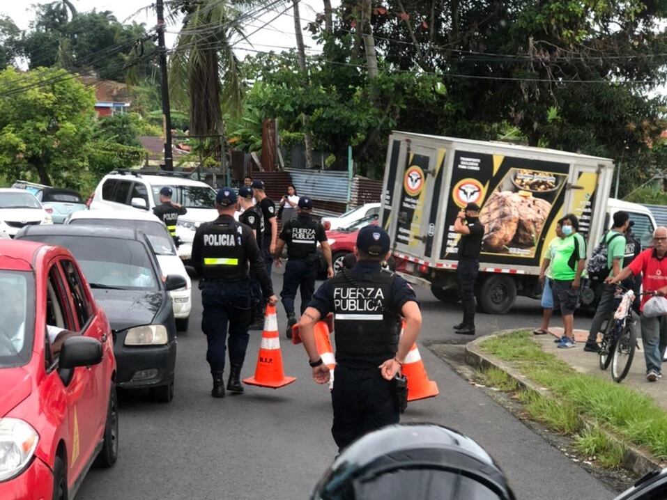 Estudiante herido en el colegio diurno de Limón. Foto cortesía.