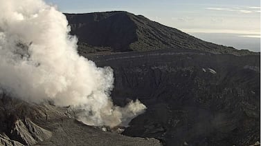 Hermanas iniciaron un negocio y hasta desafiaron a un volcán para sacarlo adelante