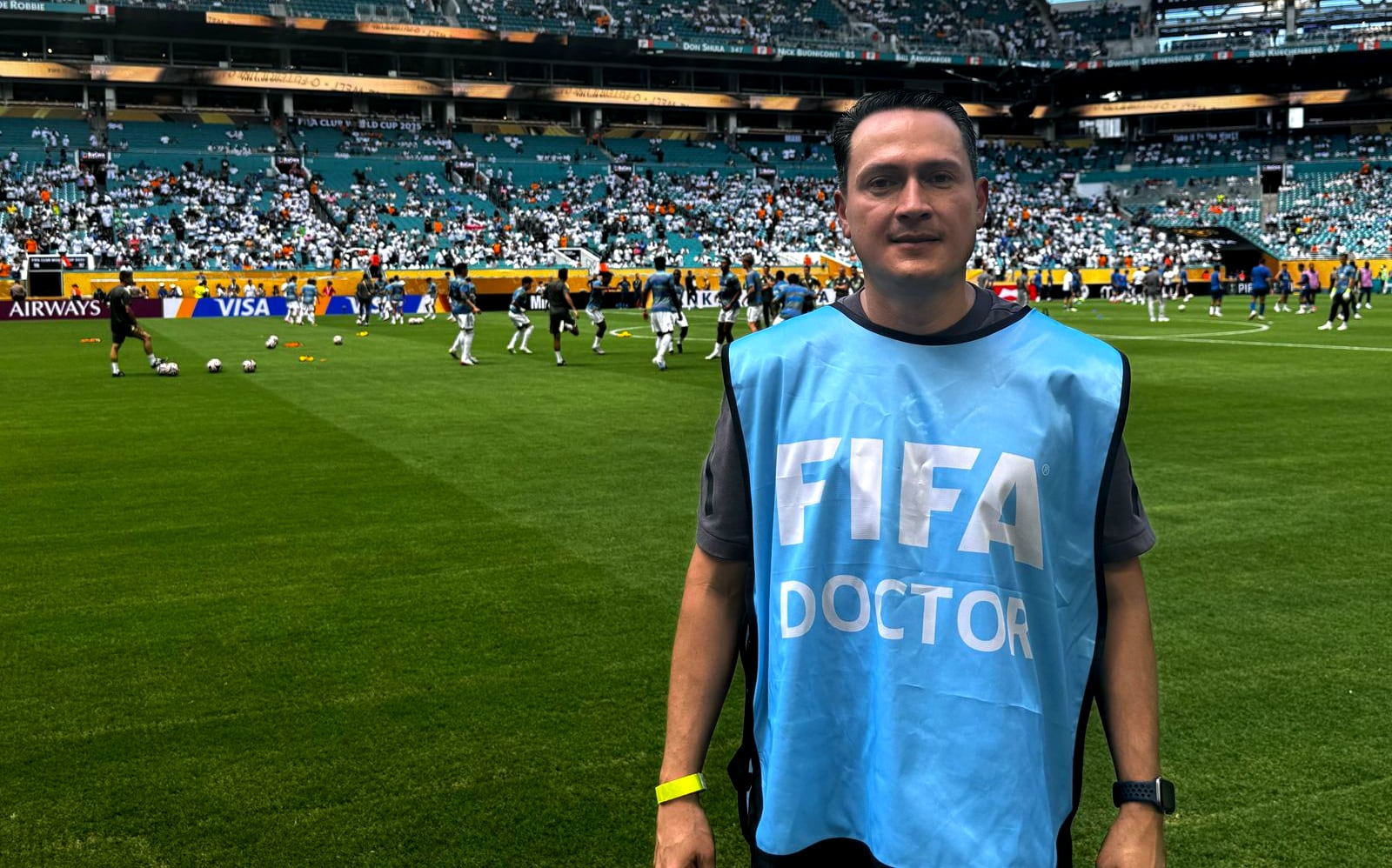 Esteban Campos, medico del Deportivo Saprissa, en el Mundial de Clubes