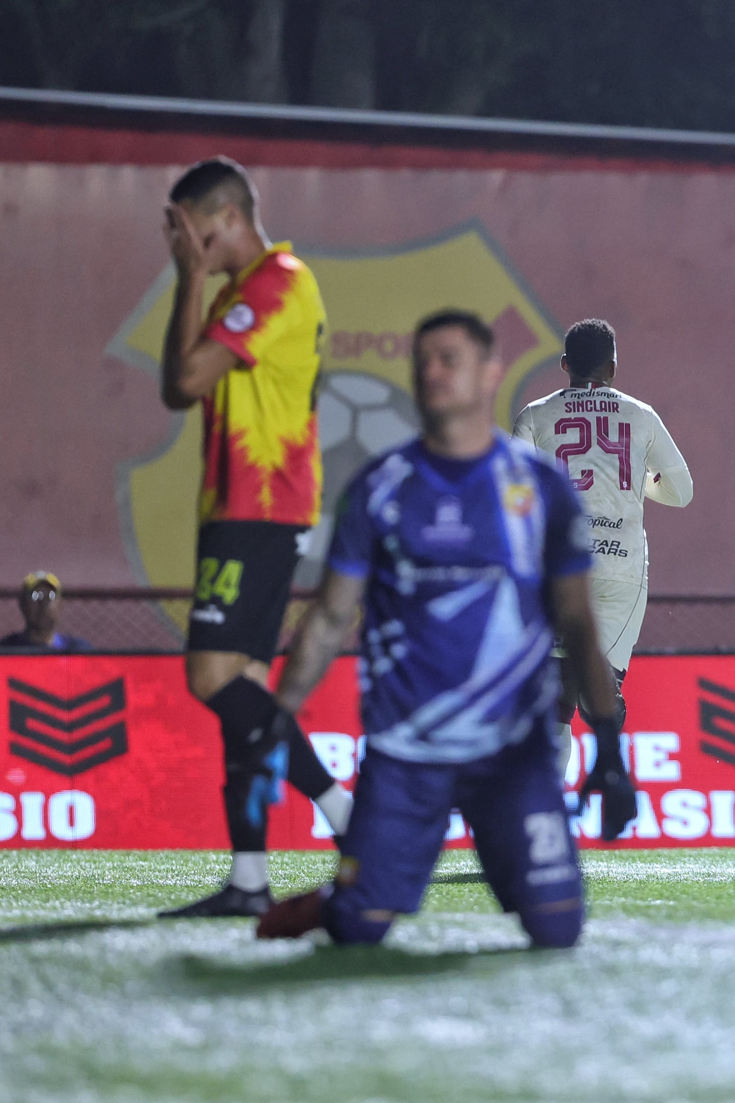 17/09/2025/ Juego entre el Club Sport Herediano vs Saprissa por el torneo apertura 2025 de la Liga Promerica en el estadio Carlos Alvarado / foto John Durán