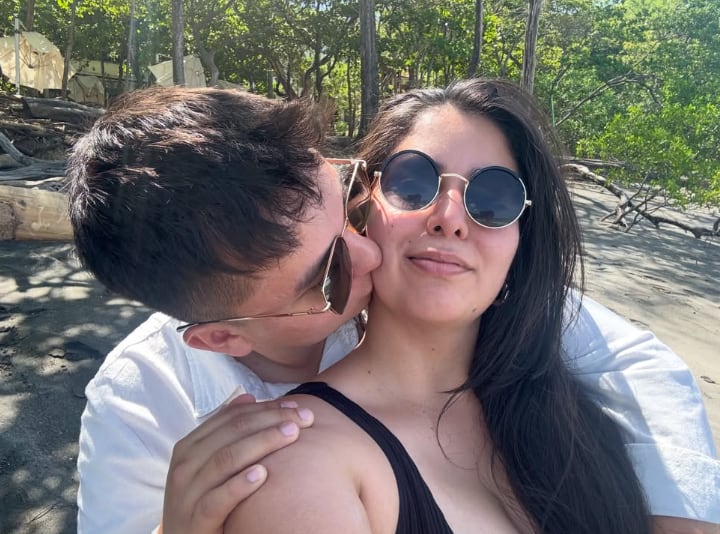 Jason Ureña y Valeria Martínez, periodistas de Telenoticias