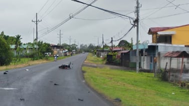 Pareja fallece tras violento choque entre moto y vehículo en Cariari de Pococí