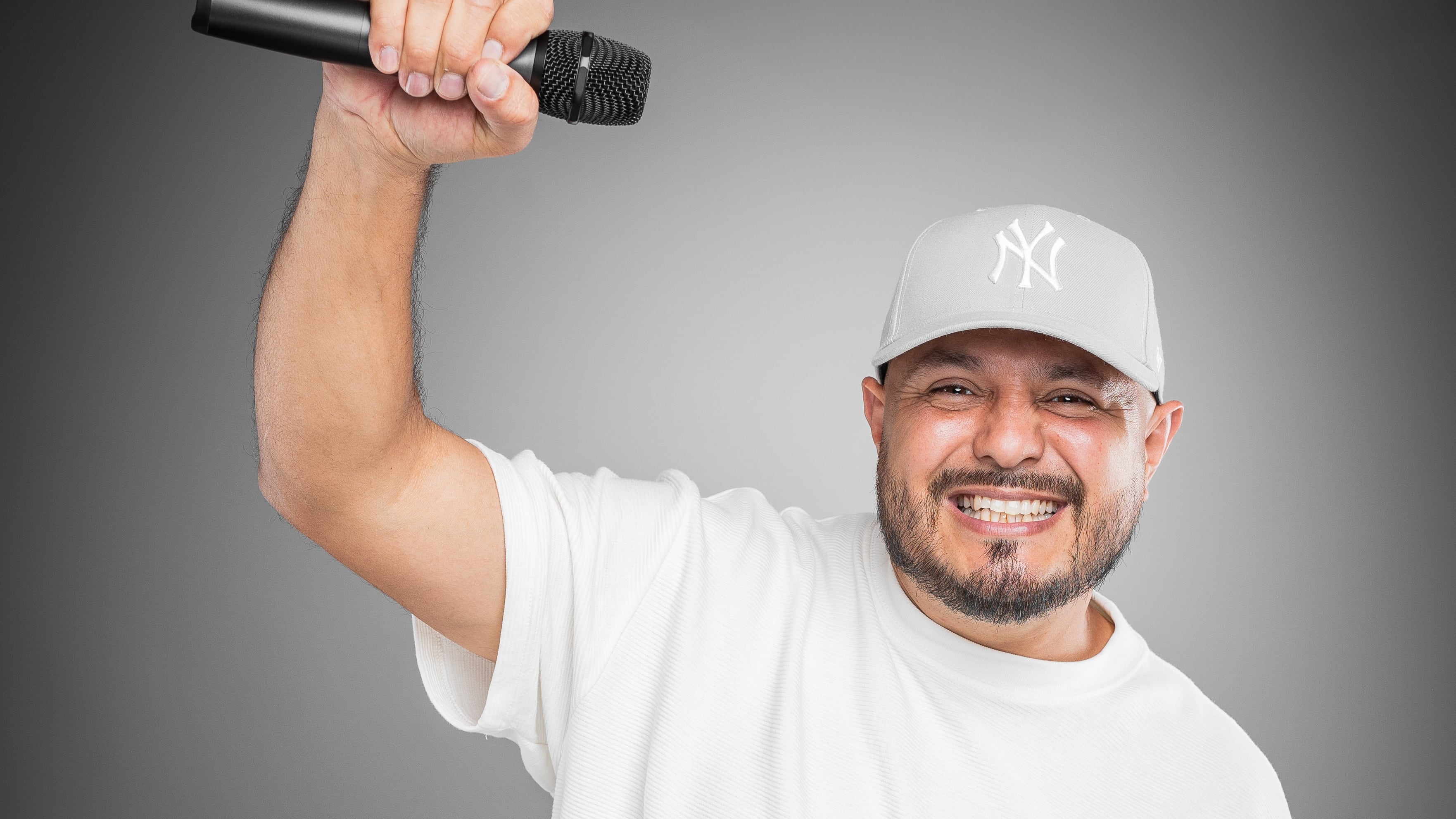 Luis Diego Gómez Quirós, conocido en el mundo artístico como FreshTDF, le canta a Dios y el pasado martes 17 de setiembre ganó el premio ACAM 2024 al “Disco del Año” de música cristiana.