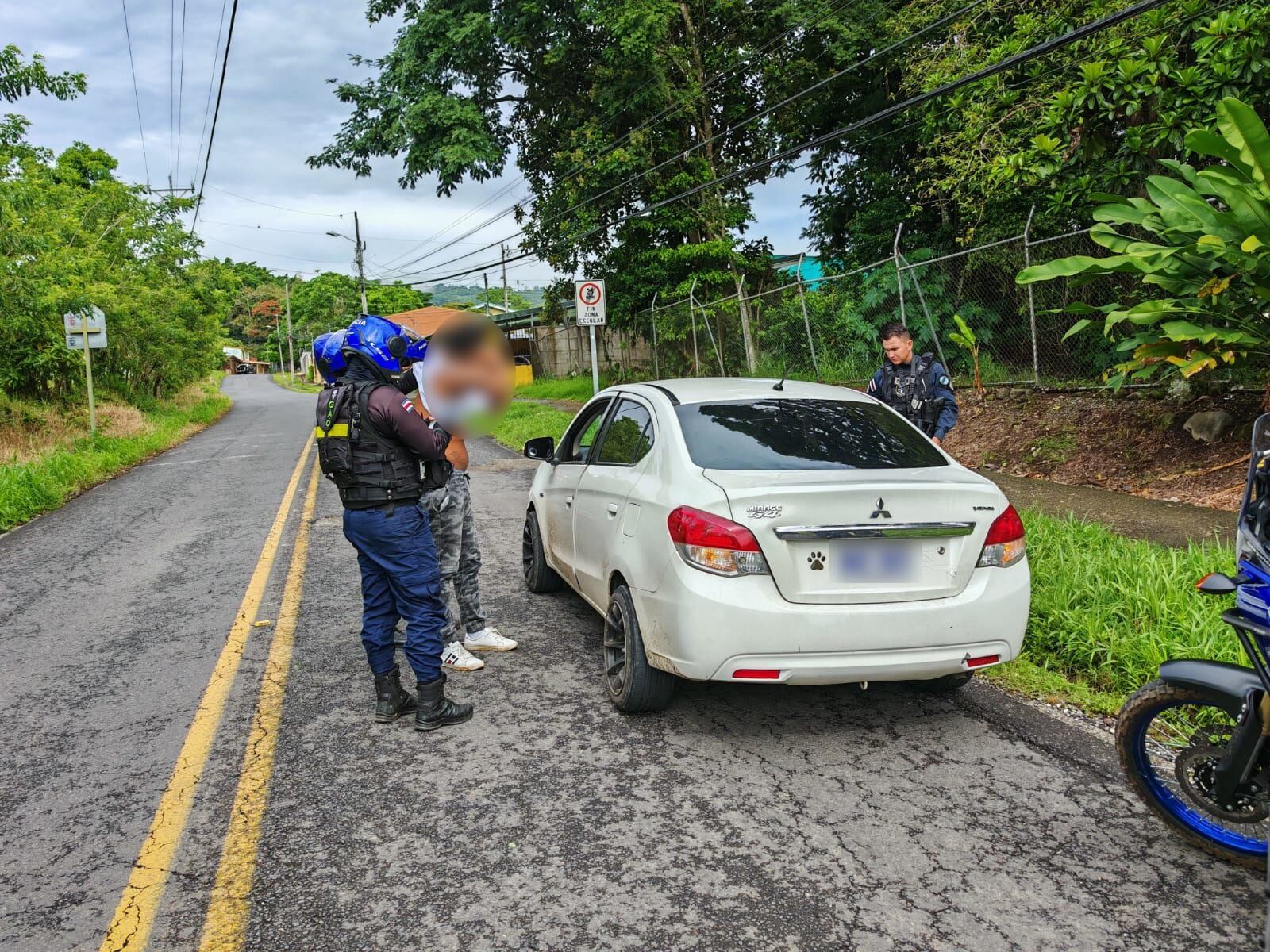 Ravine fue sorprendido con una importante cantidad de billetes empacados al vacío. Foto MSP.