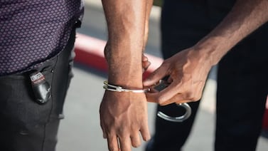 Detienen al “hombre de los mil nombres”