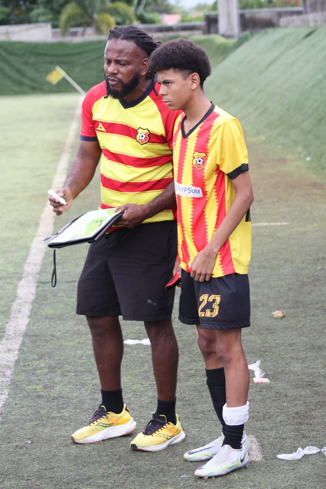 Dennis Montoya, Herediano y Samuel Picado