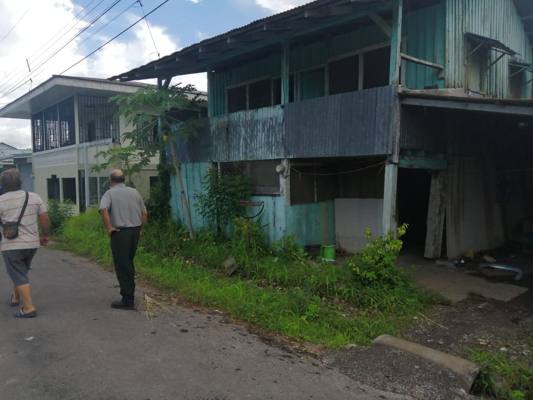 Fuerte sismos ocurrido la tarde del miércoles 21 de julio causó afectación en tres casas ubicadas en Laurel de Corredores. Foto CNE.