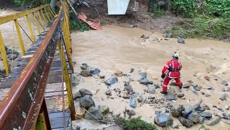 Rescates en Desamparados. Foto Cruz Roja.