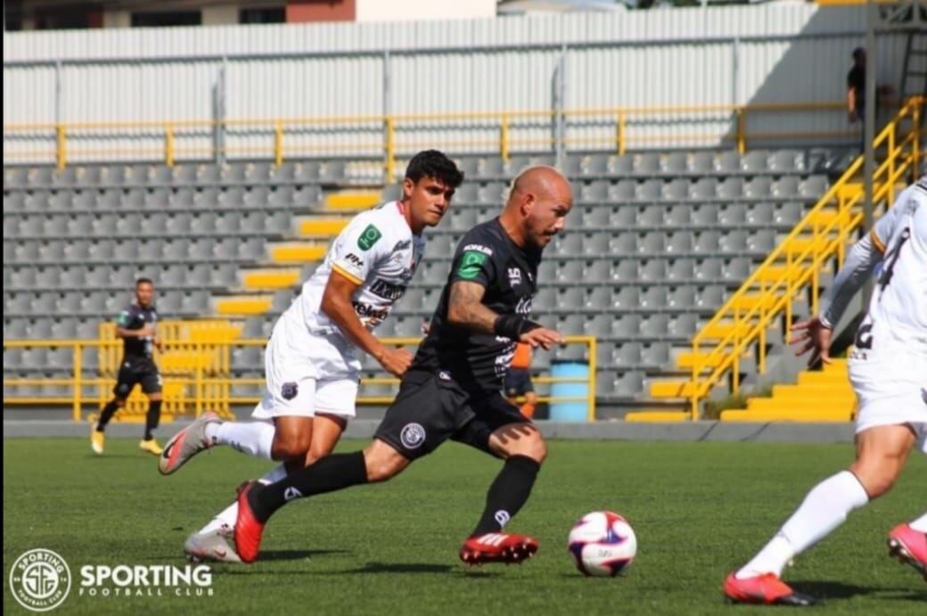 Esteban Ramírez, jugador del Sporting. Prensa SFC.