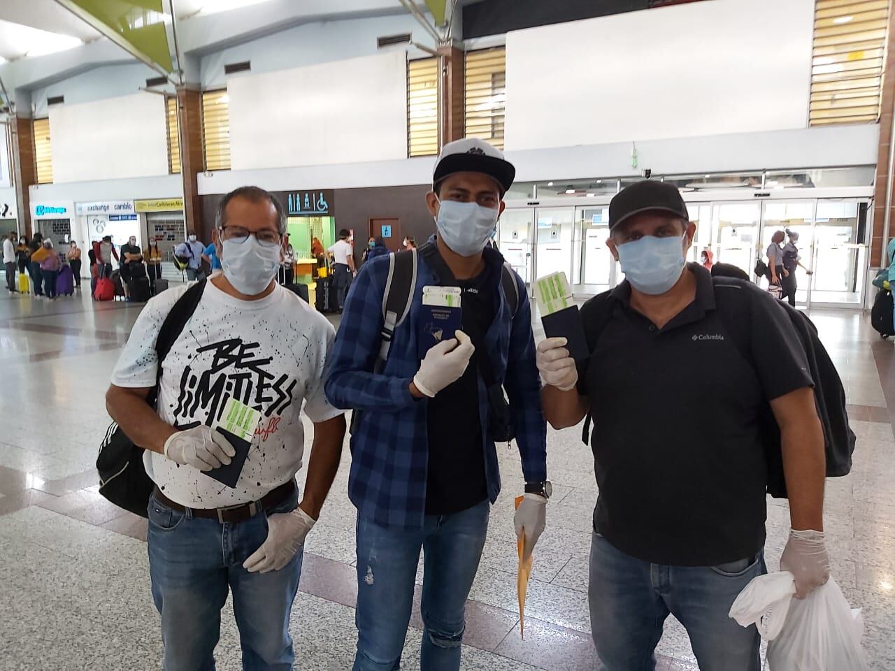 48 ticos regresan a casa desde República Dominicana y Jamaica
