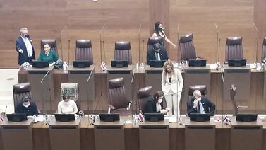 OPINIÓN: Calladitos jalaron los diputados aprobando una ley que impide informar sobre los chorizos