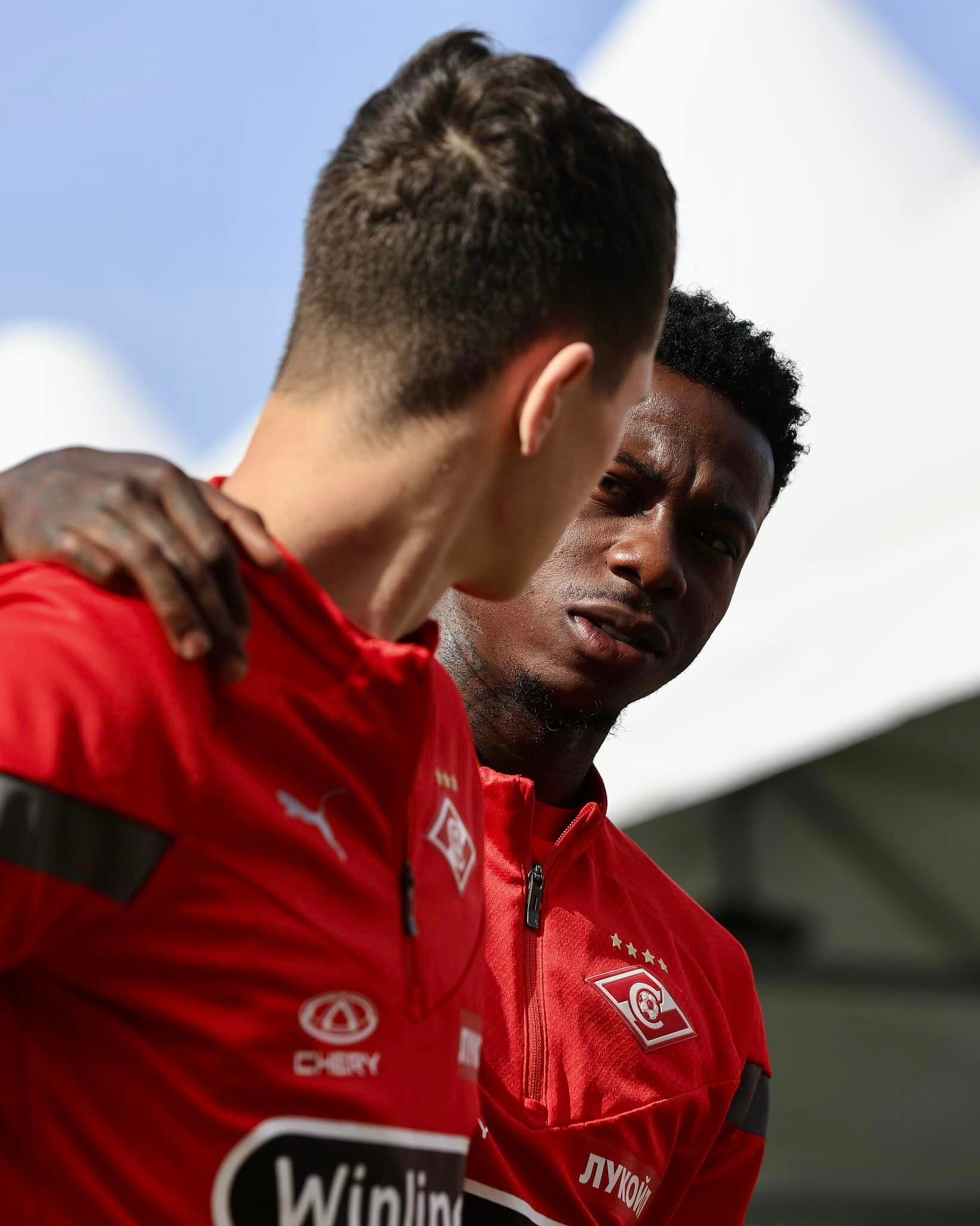 El neerlandés Quincy Promes pese a la sentencia sigue entrenando con el Spartak de Moscú.