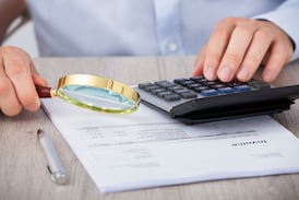 ¡Evite multas de Hacienda! Nueva regla obligatoria, que arranca en noviembre, se aplica si usted se equivoca en una factura