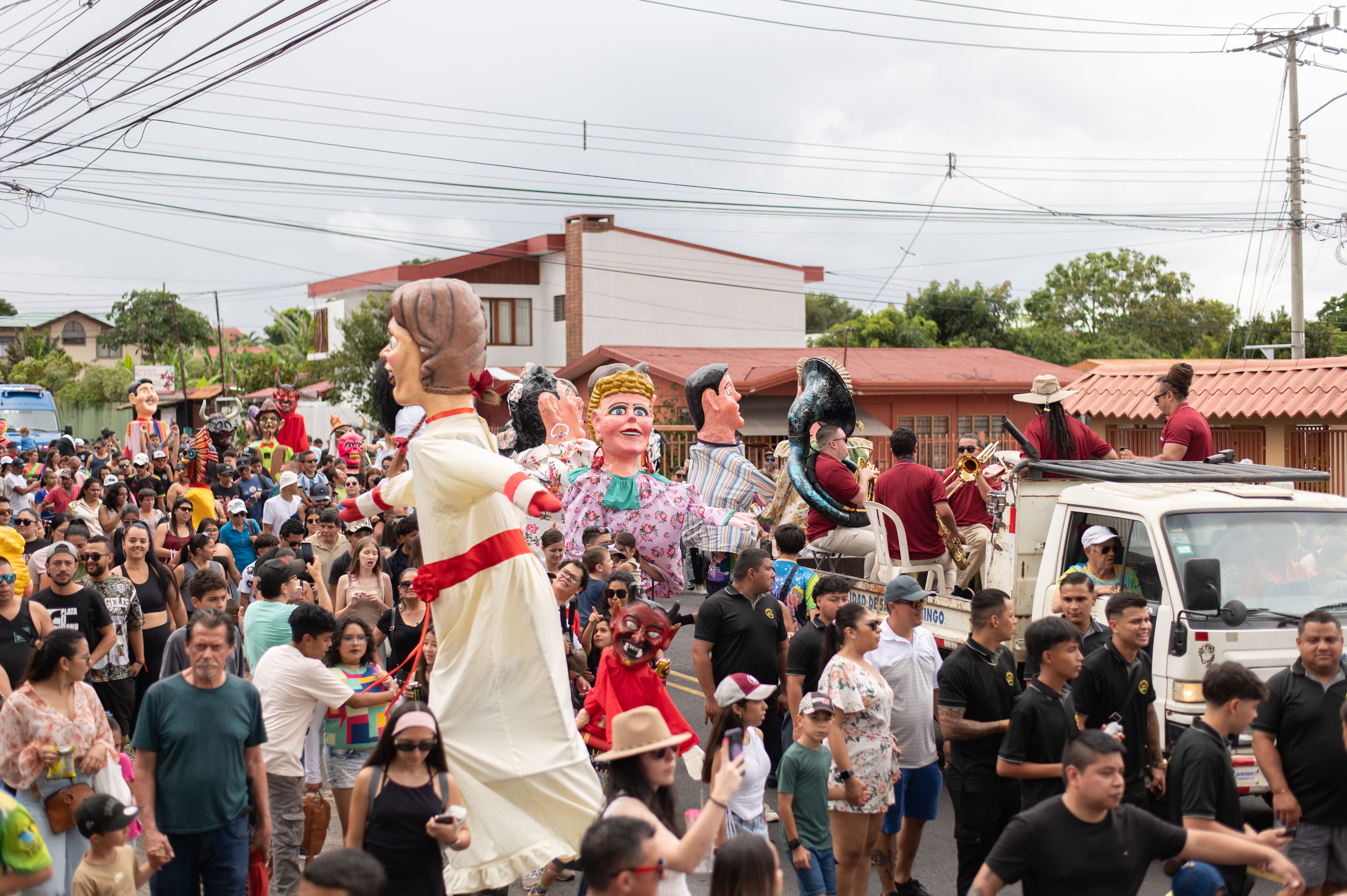 Santo Domingo tendrá una fiesta muy especial este viernes entre mascaradas, música y cimarrona