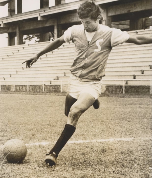 Carlos Solano.