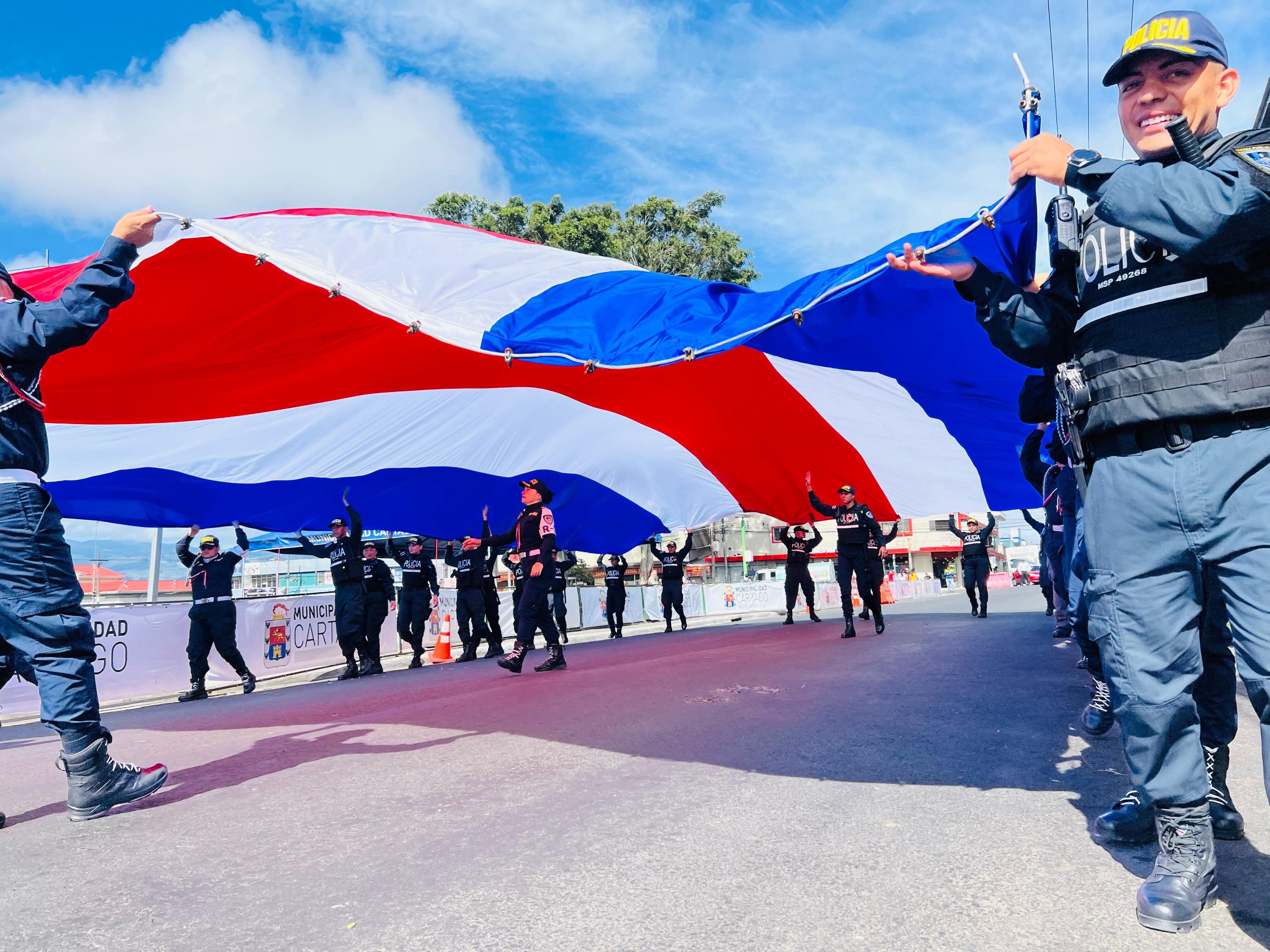 Ligia Mora Mora es profesora de Orientación en el Colegio Francisca Carrasco, ubicado en Guadalupe de Cartago, es por eso que ella se ha encargado en los últimos 5 años de vestirse como la heroína tica y así mantenerla fresca en la memoria del país