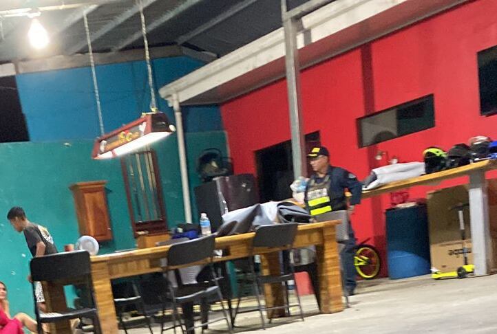 Los vecinos de barrio Irving en La Cruz, Guanacaste están alarmados luego de un triple homicidio que sacudió la comunidad. Foto: Cortesía