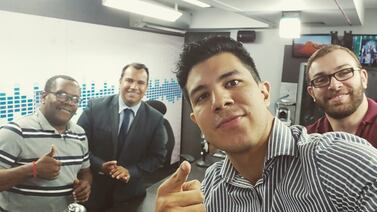 Periodista revela que vivió una doble vida por más de diez años y lo grita públicamente