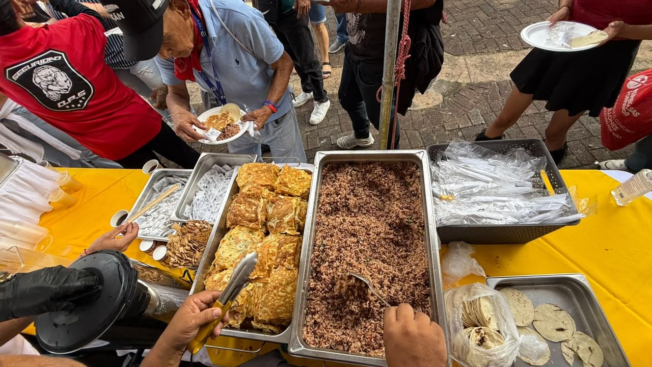 Pinto con Huevo se repartió en Alajuela.