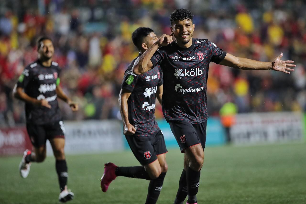 25/08/2023/ Juego entre el Club Sport Herediano vs Liga Deportiva Alajuelense por la jornada 7 del torneo apertura de la Liga Promerica en el estadio Colleya Fonseca / foto John Durán