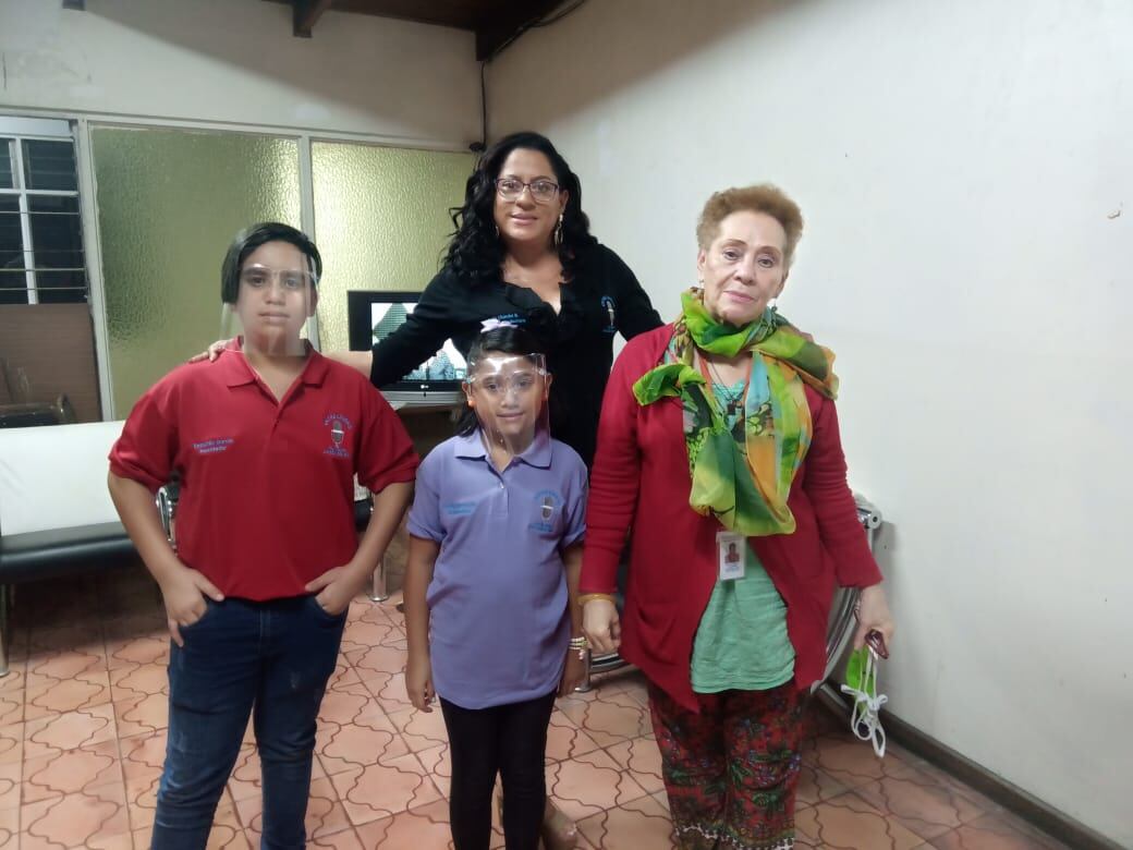 Fiorella Agüero, la periodista más joven, Entre Líneas