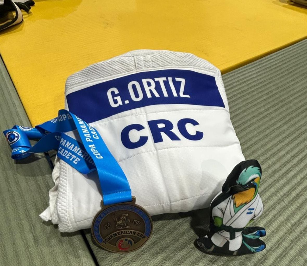 Gabriel Ortiz es uno de los jóvenes que ganó medalla de oro en la Copa Pamanericana de Judo, en El Salvador. Cortesía Gabriela Morales.