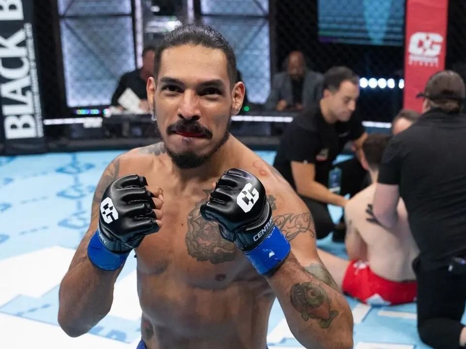 Jhonnattan tenía varios años de practicar artes marciales mixtas. Foto tomada del Facebook de Jhonnattan Muñoz.