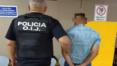 Detienen a hombre sospechoso de tachar al menos 17 carros en distintos parqueos en todo San José