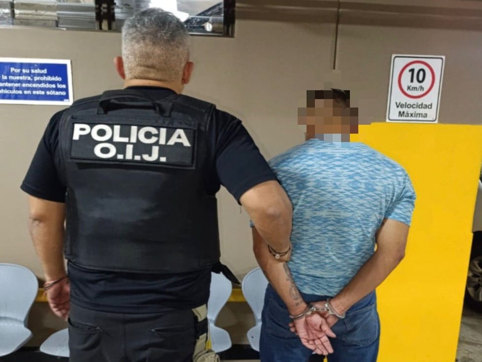 El sospechoso es vinculado con al menos 17 causas por el delito de robo agravado.