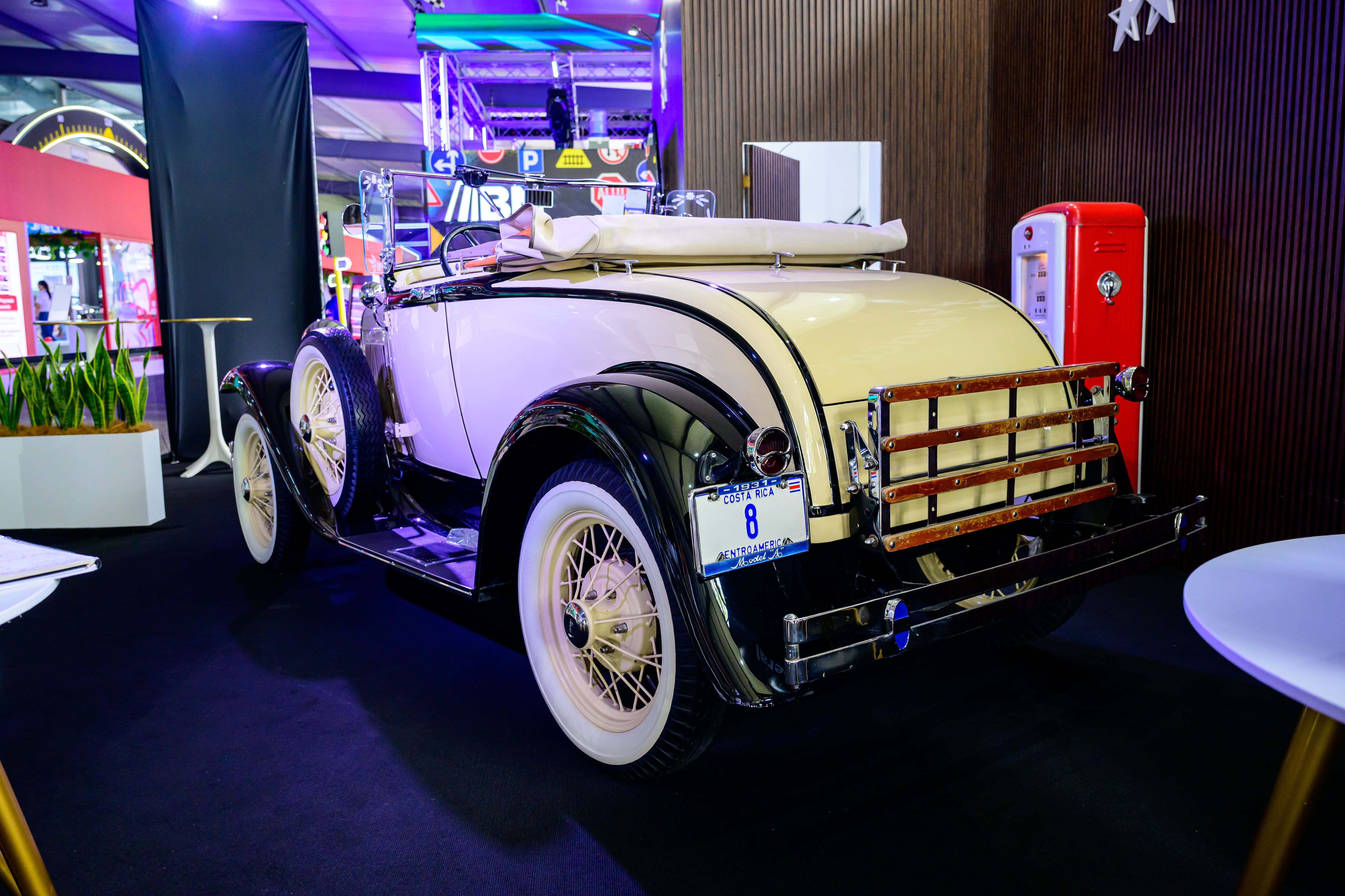 Carró clásico Ford 1930 propiedad de Juan Carlos Rojas, conocido como por tener la placa número ocho en Costa Rica.
