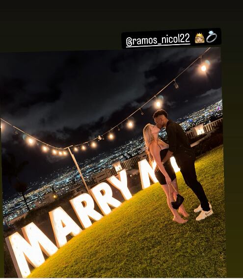 Orlando Sinclair se comprometió con su pareja Nicol Ramos. Instagram Orlando Sinclair.