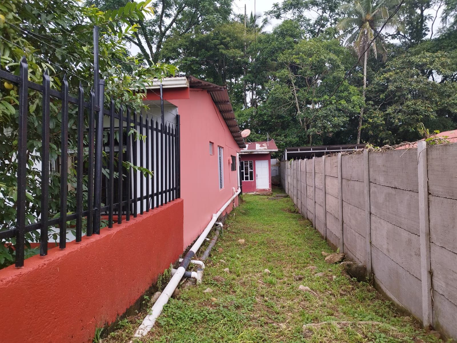 Coopealianza tiene varios lotes a la venta a buenos precios, para aquellas personas que están en busca de una casa o un terreno para construir su vivienda.