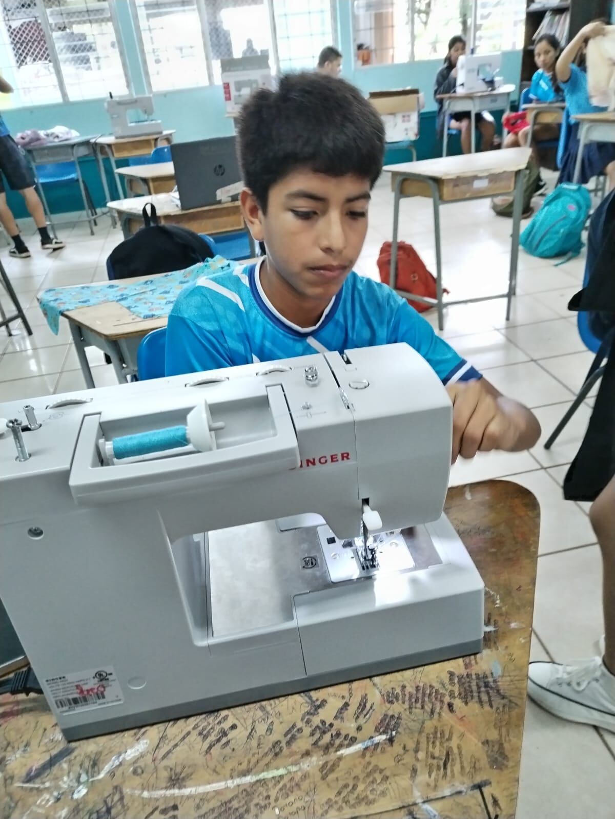 En el Liceo Rural de San Joaquín de Cutris, en San Carlos, desde hace cuatro años todos los estudiantes que inician el curso lectivo lo finalizan.