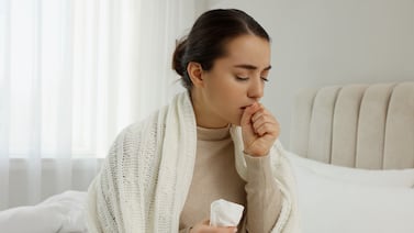 Mujer visitó al doctor por una tos y recibió un diagnóstico terrible