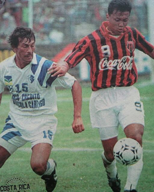 Ronald Marín, exjugador de clubes como Herediano y Cartaginés y exmundialista de Italia 90. Foto tomada de Costa Rica Retro Fútbol.
